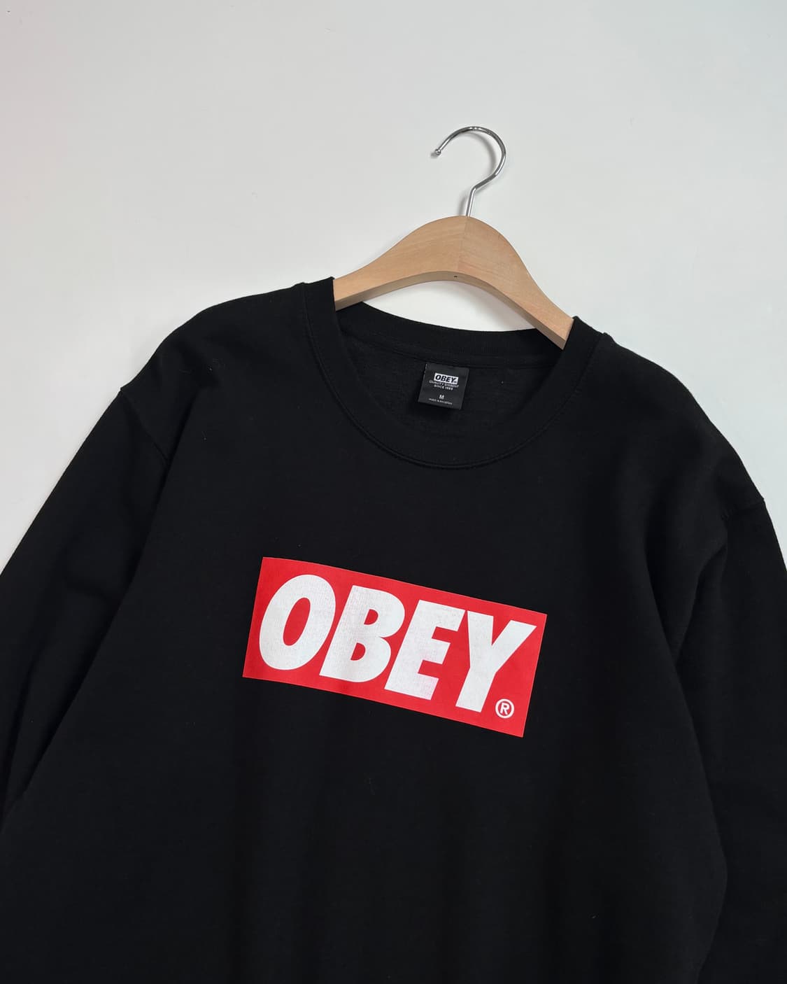 Obey 오베이 로고 블랙 슬리브 맨투맨 상품이미지1