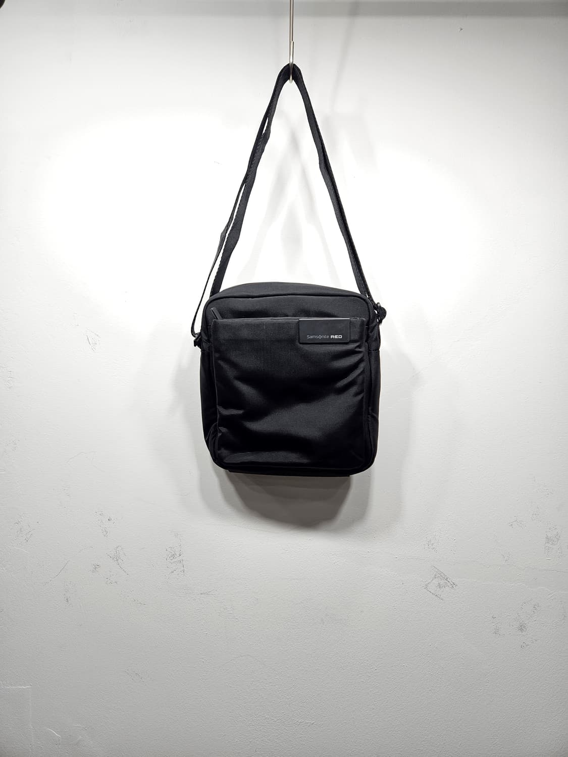 쌤소나이트 RED 투리스(TURRIS) 블랙 크로스백 상품이미지4