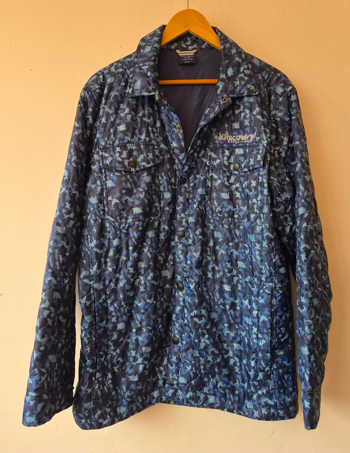 디스커버리 남성 카모플라쥬 퀄팅 셔츠자켓
 상품이미지1