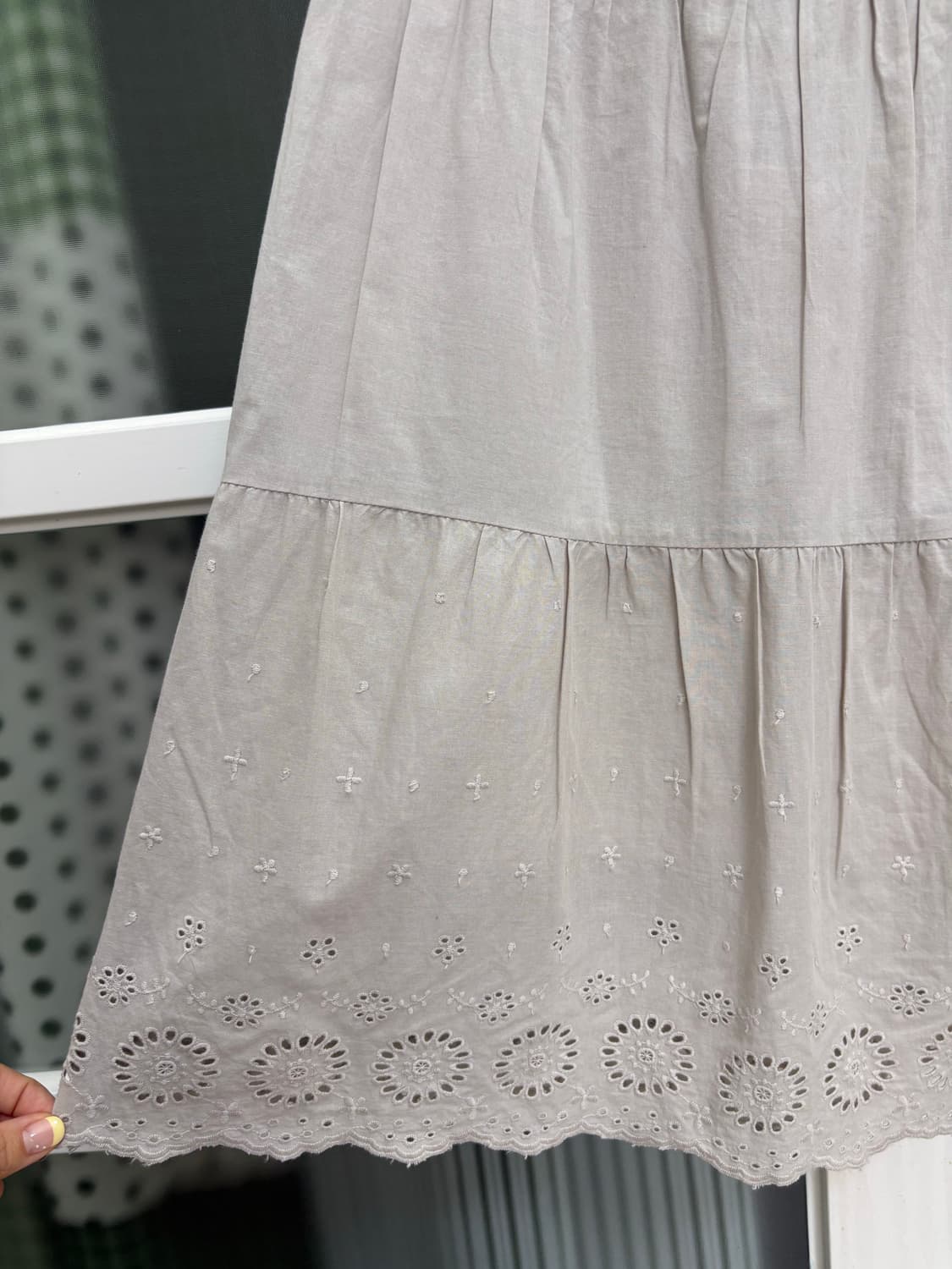 애쉬 그레이 펀칭 원피스 상품이미지3