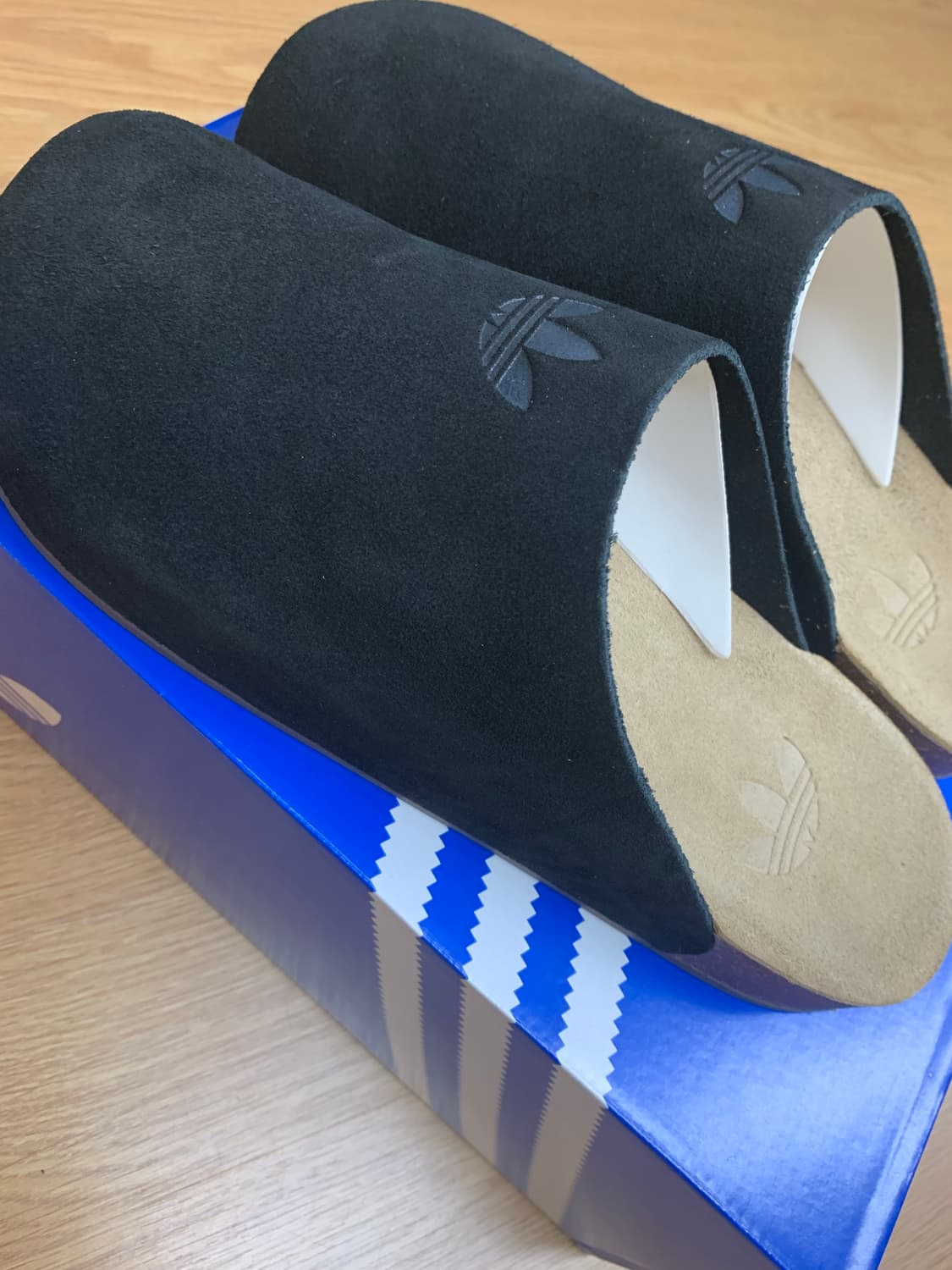 아디다스 아디뮬 슬라이드 코어 블랙 상품이미지2