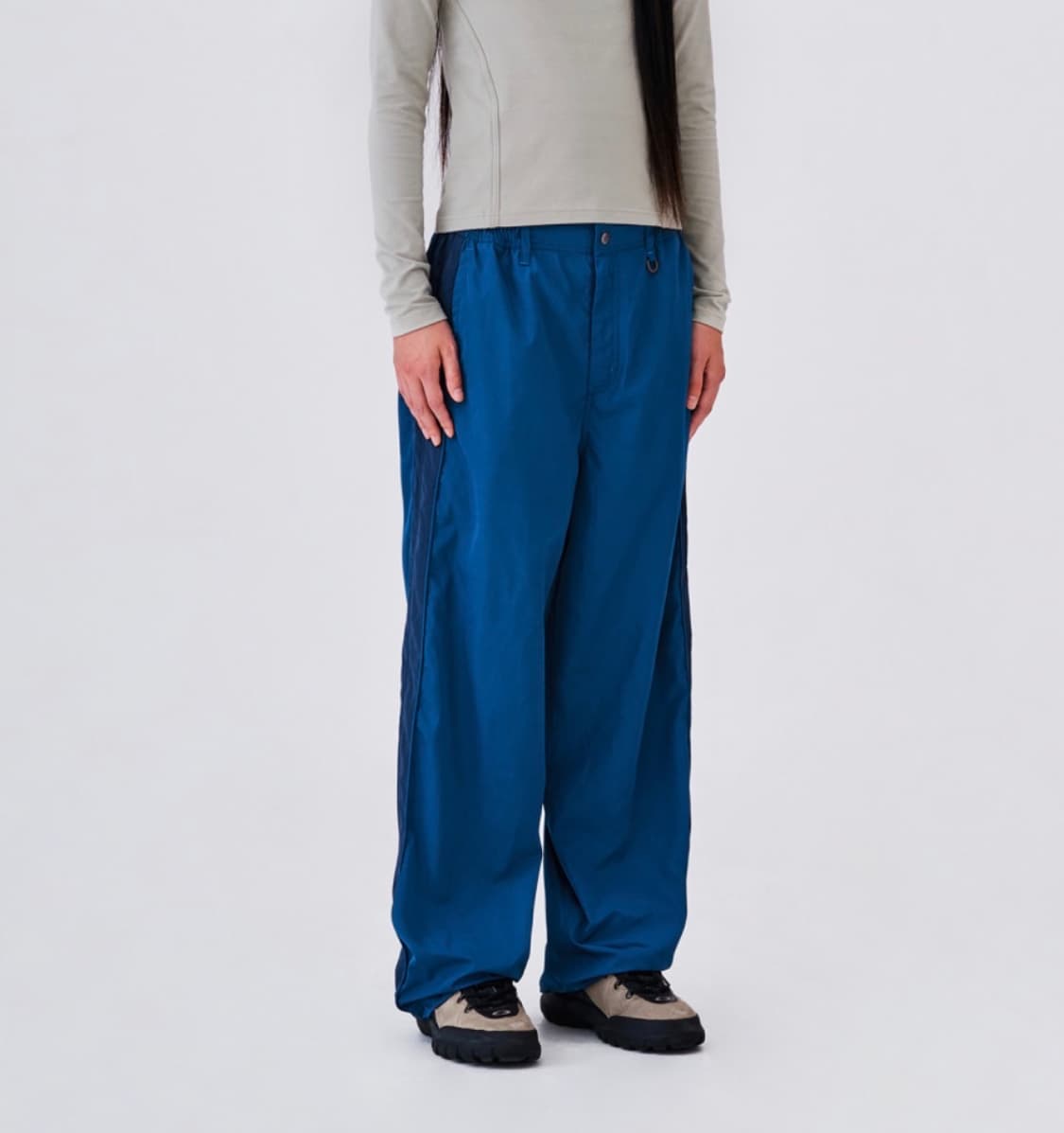 웰빙익스프레스 Color Blocked Nylon Pants Blue 상품이미지2