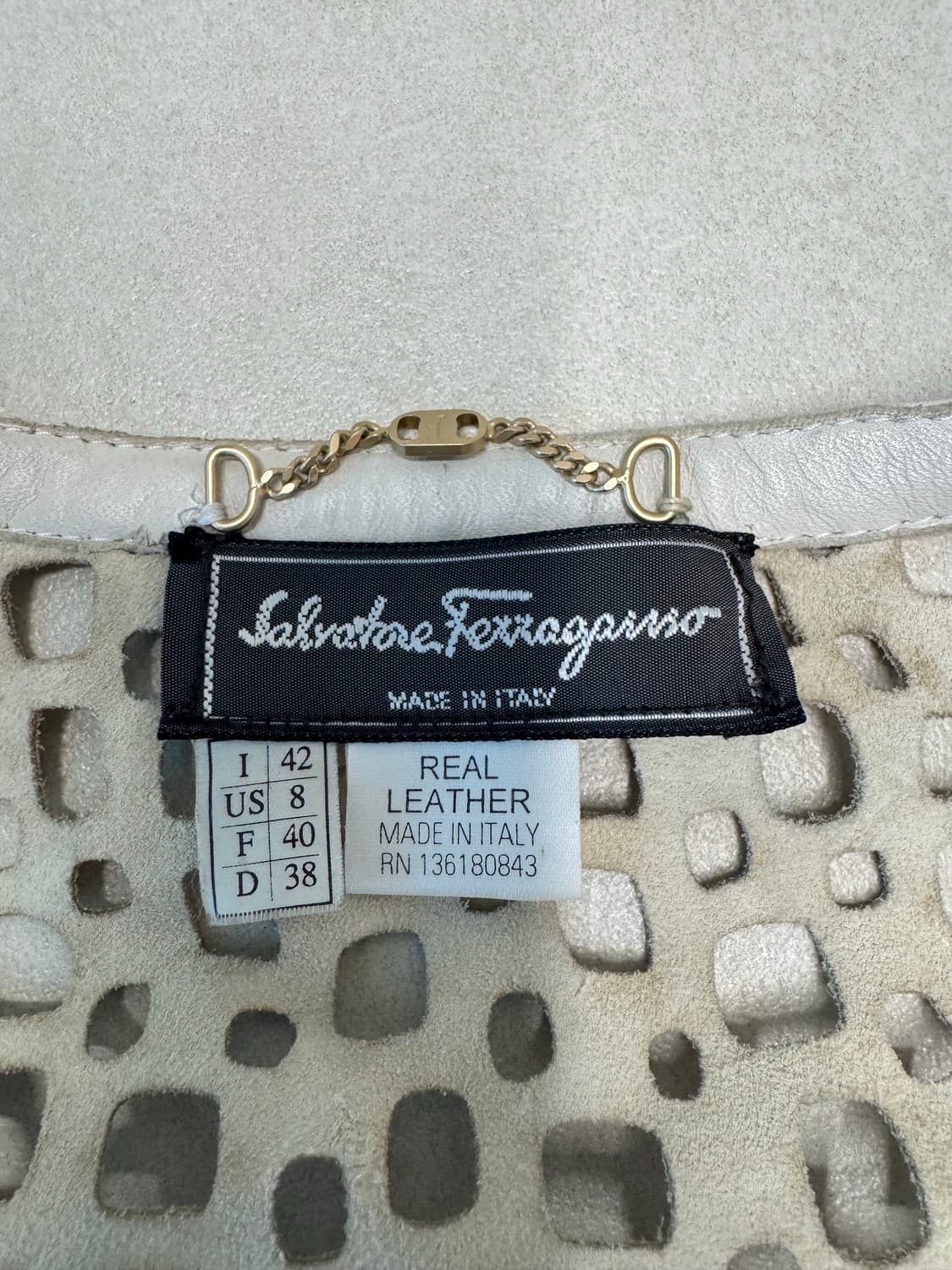 페라가모 가죽 가디건 상품이미지2