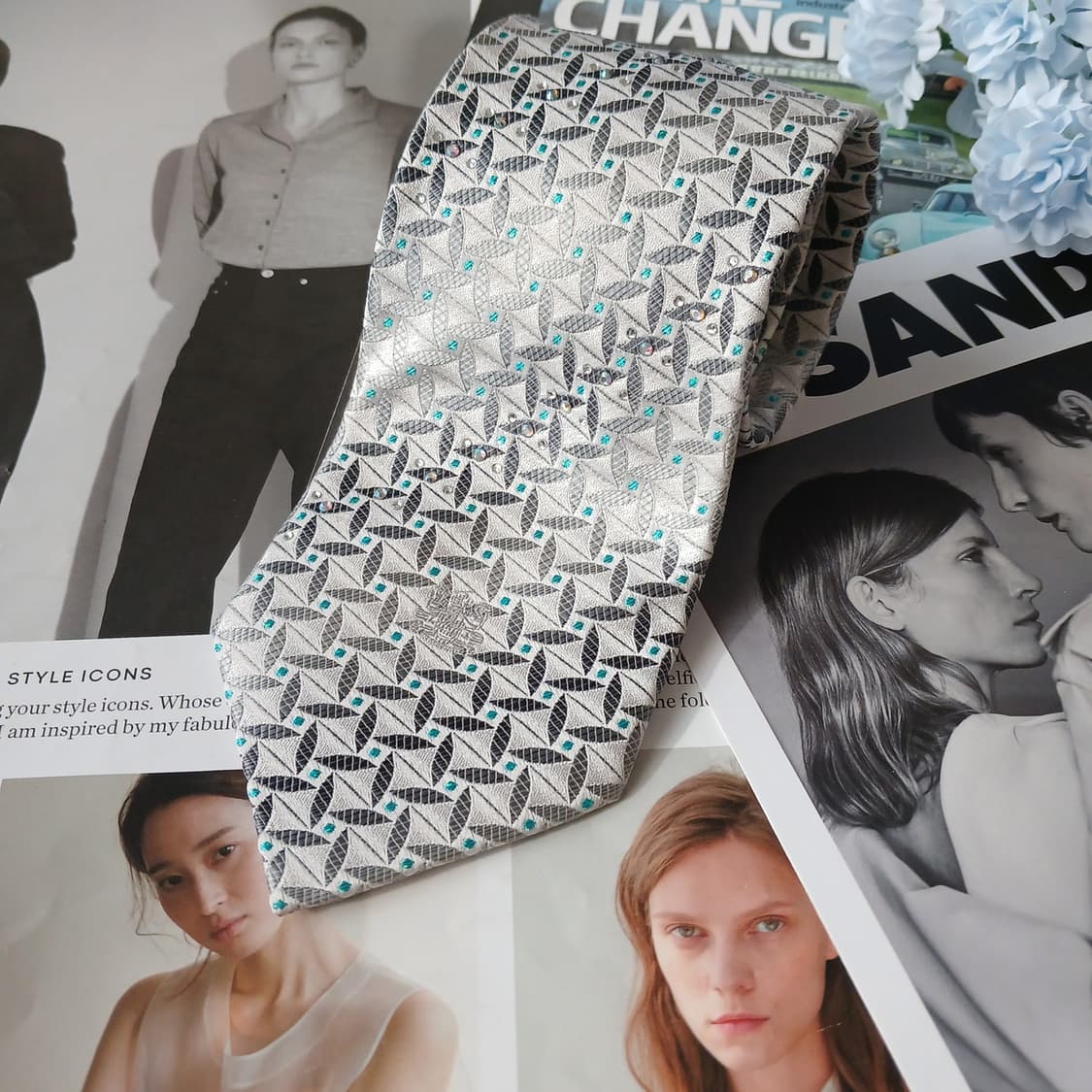 아쿠아스큐텀 실크 실버 패턴 넥타이 9.1cm 새상품 A19347
 상품이미지3