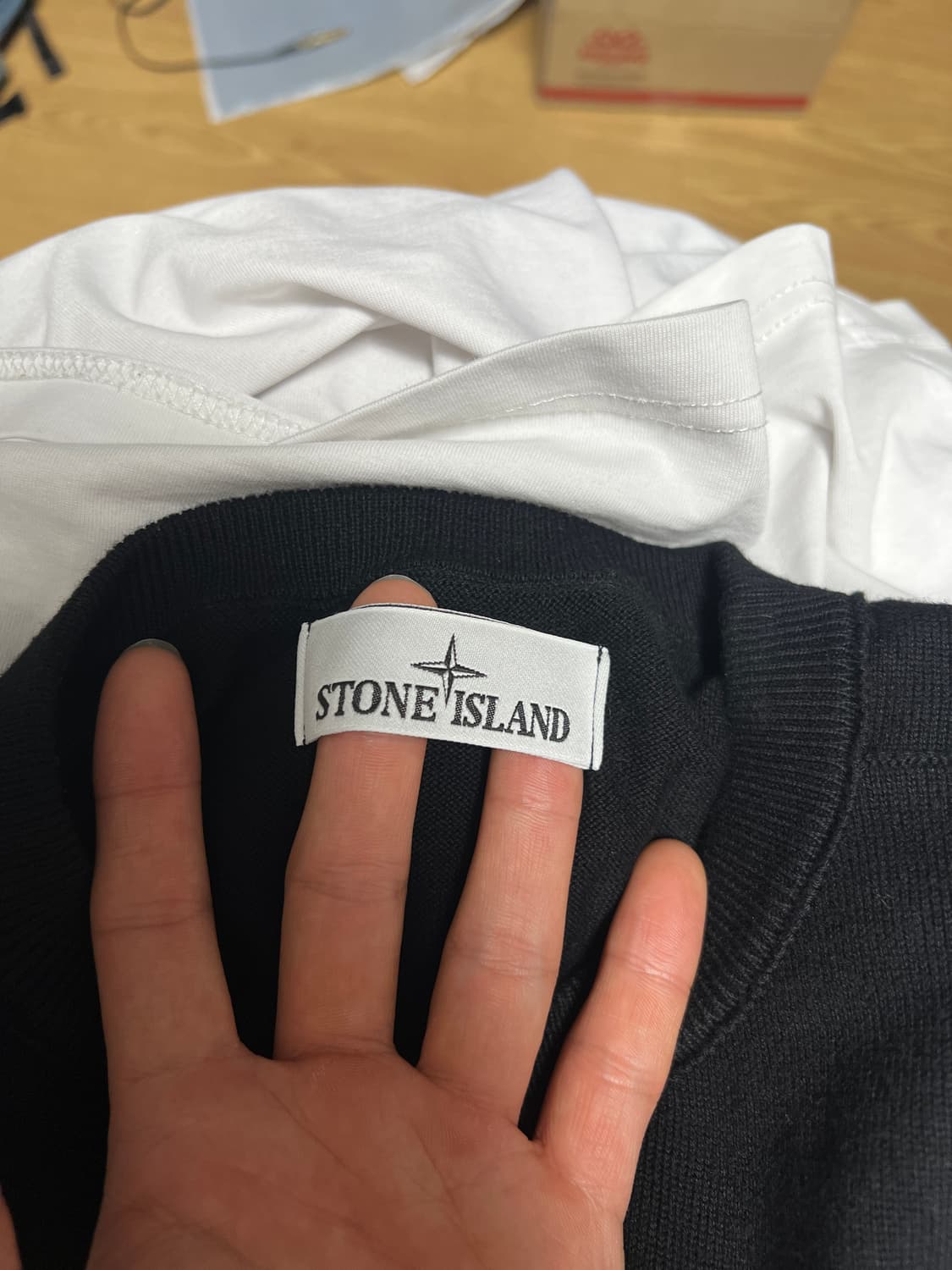 스톤아일랜드 블랙 니트 xl 상품이미지4