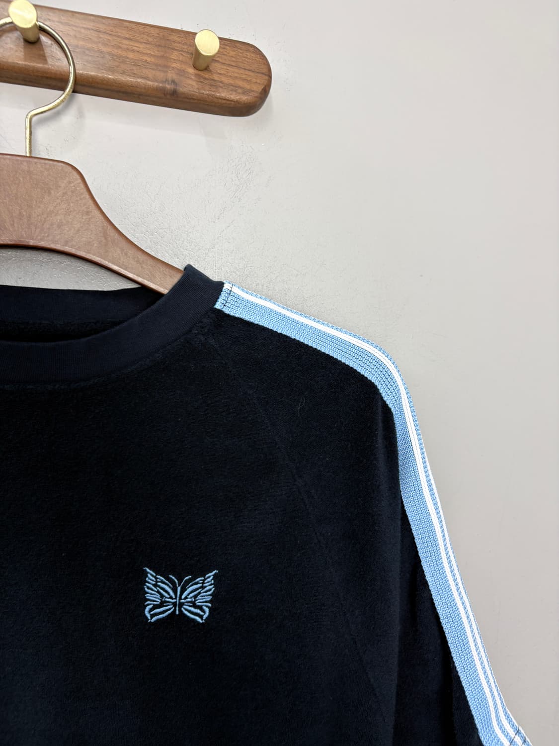 팔라스 X 니들스 24FW 타월링 블랙 반팔 A3816 상품이미지3