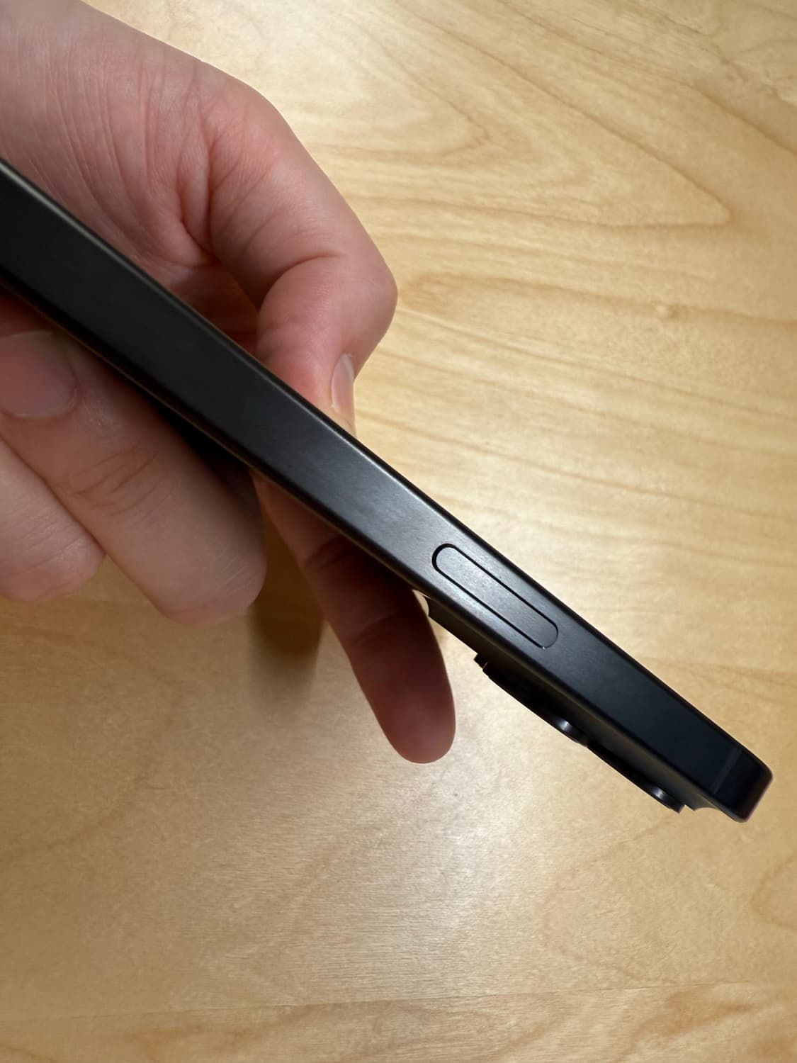 아이폰 15 pro 블랙 티타늄 256GB 상품이미지8
