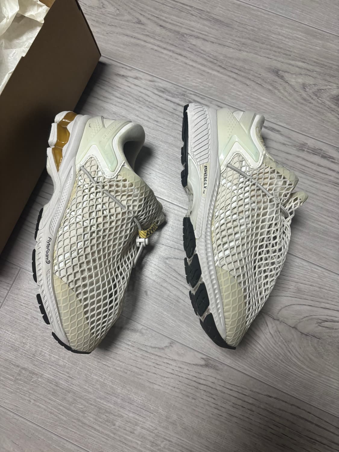 [245/하자] 아식스 비비안웨스트우드 젤카야노26 상품이미지2