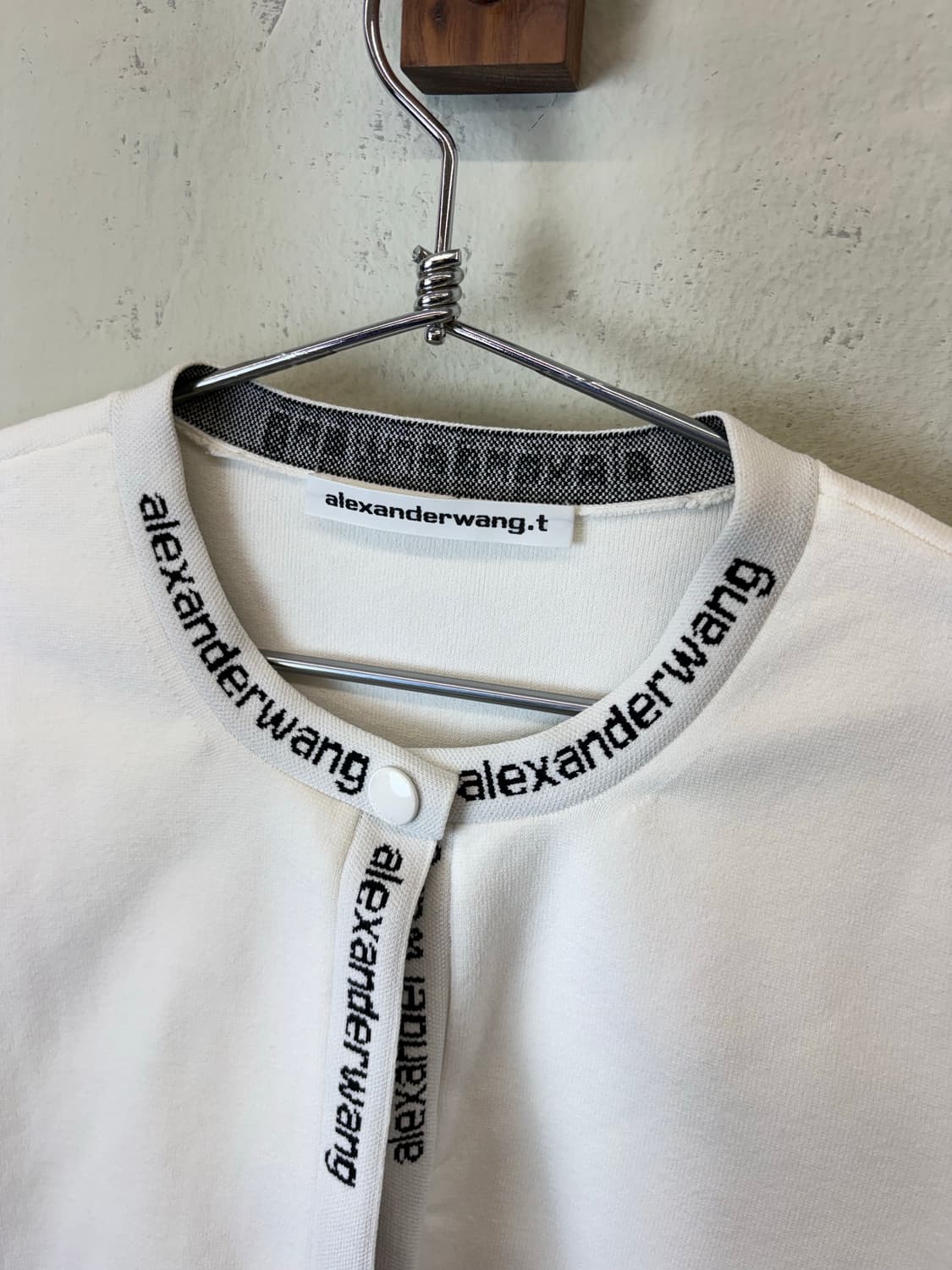 알렉산더왕 로고 크롭 니트 가디건 상품이미지5