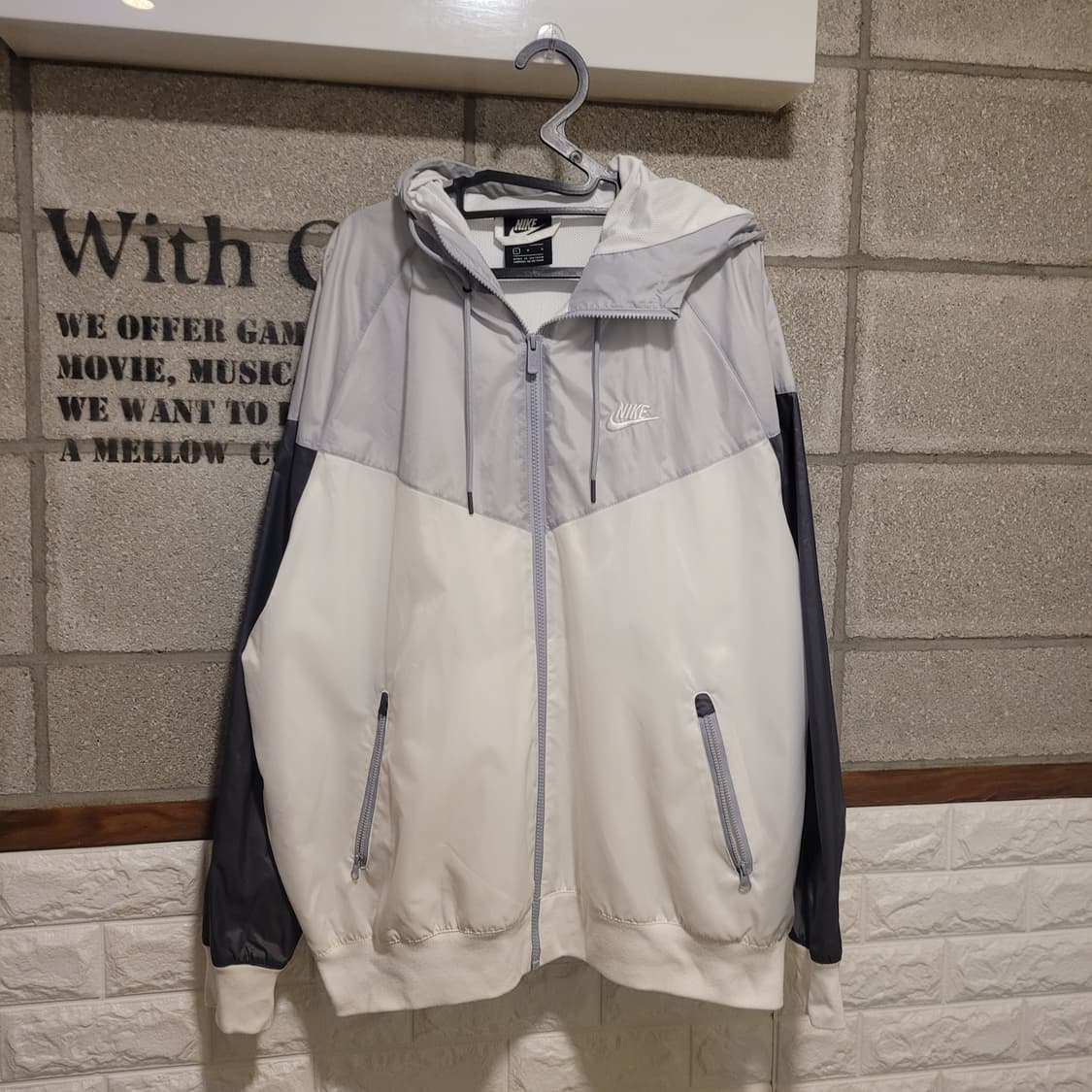 나이키 윈드러너 바람막이 L 상품이미지1