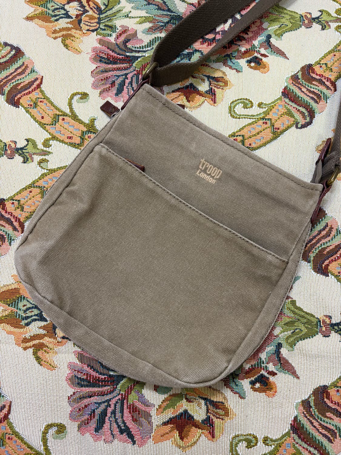 troop london 베이지 크로스백 상품이미지2