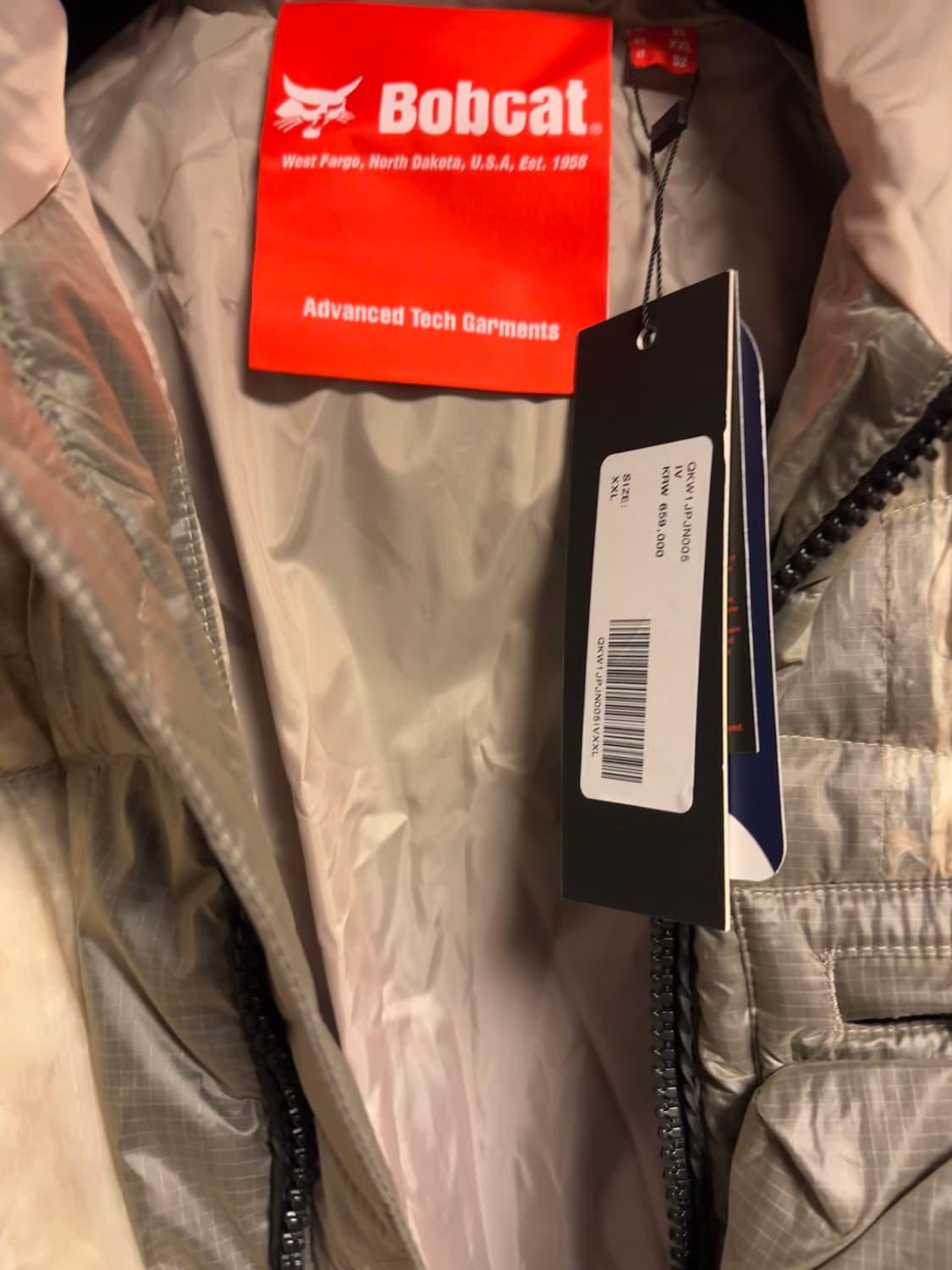 밥캣 메테오 다운 점퍼 아이보리 디디쉘 XXL 새제품 BOBCAT 상품이미지8