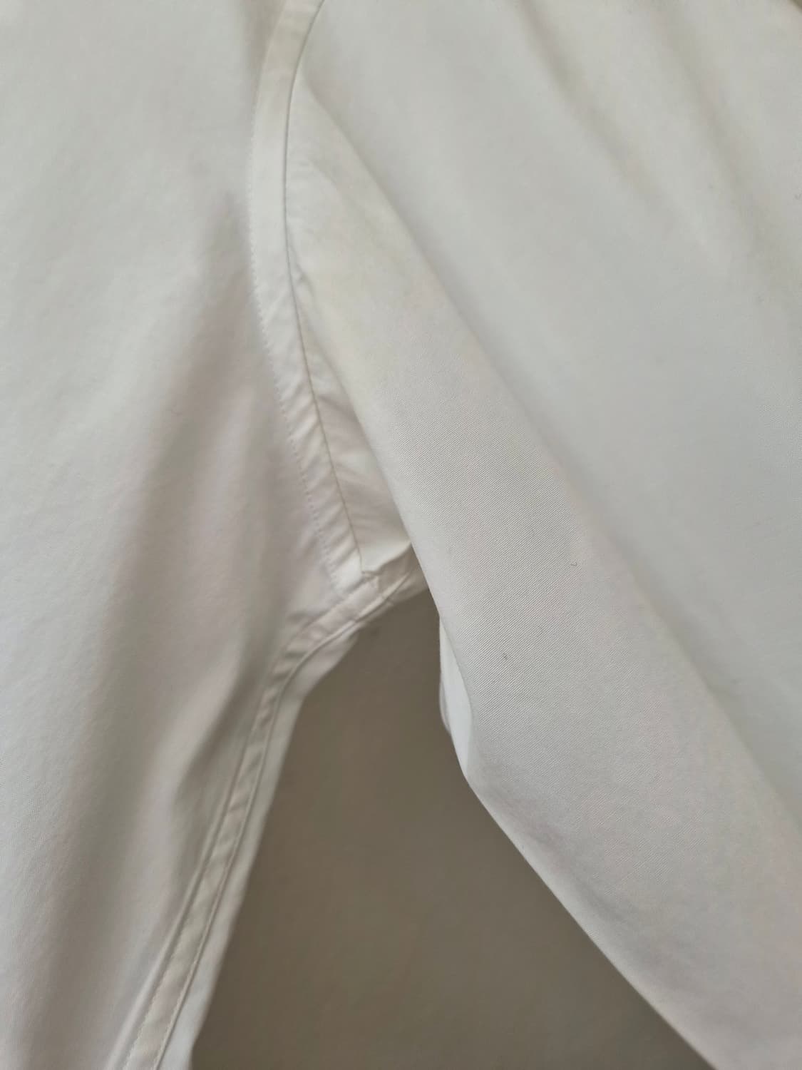 버버리런던 남성 시그니처패턴 화이트코튼셔츠
 상품이미지9