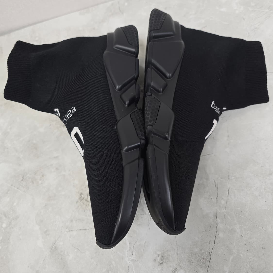 발렌시아가 10 로고 스피드러너 스니커즈 신발 41사이즈 265 270 상품이미지3