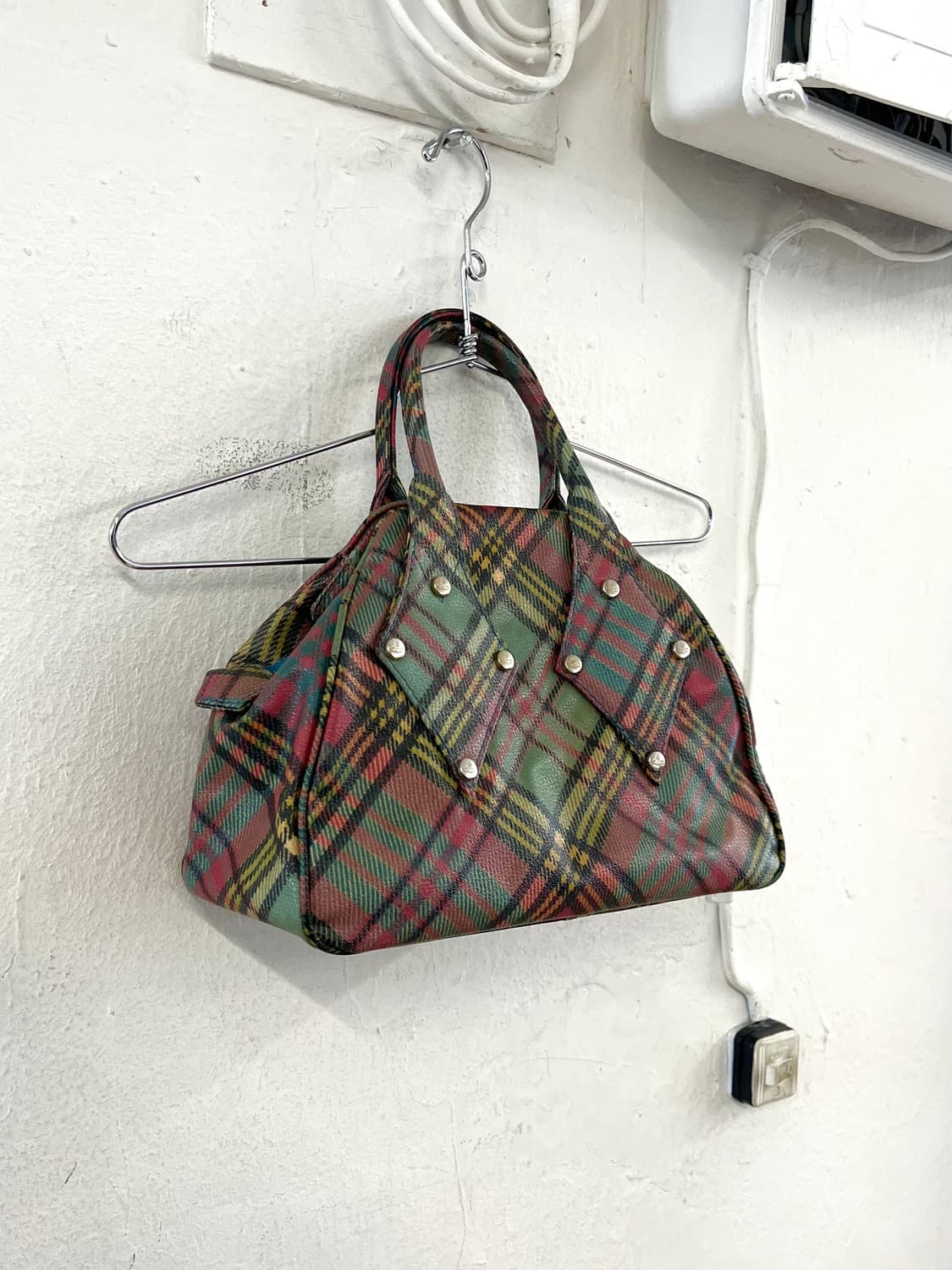 비비안웨스트우드 체크 미니백 상품이미지1