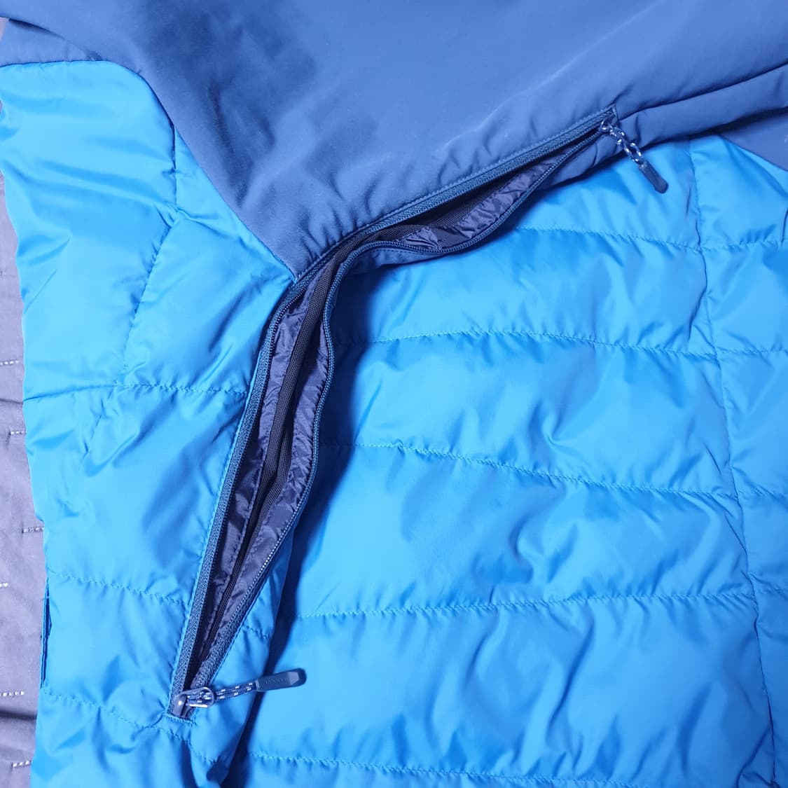 마무트경량 구스 패딩 자켓 상품이미지5