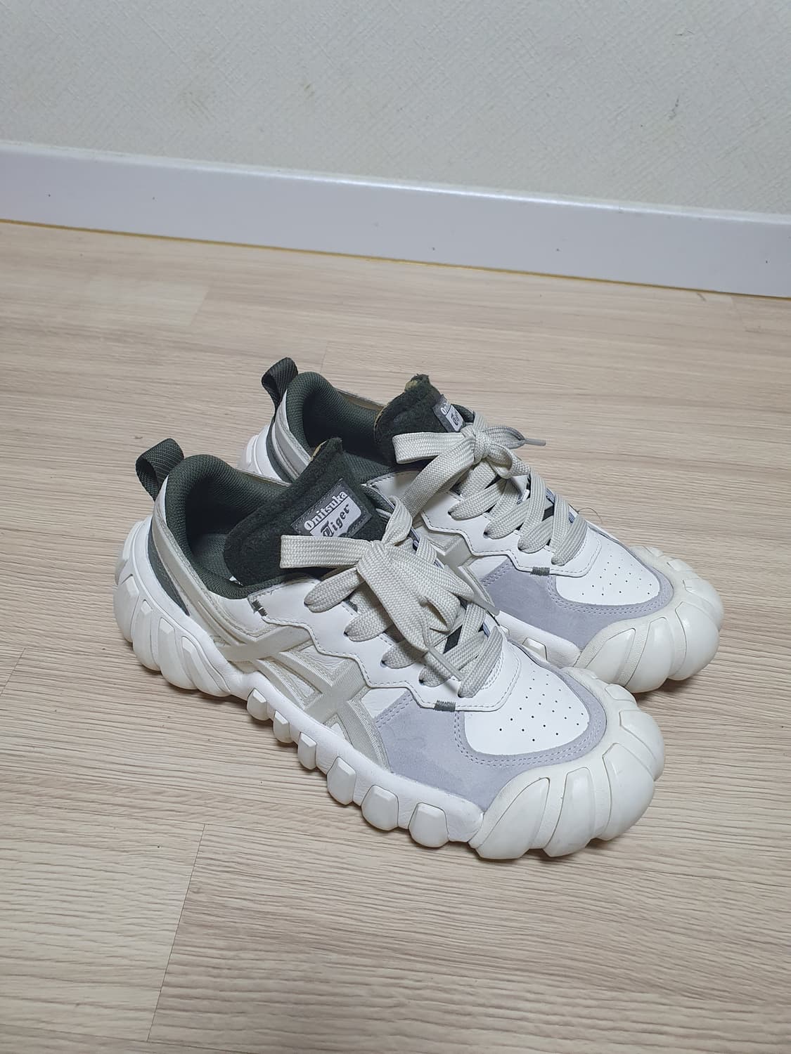 오니츠카타이거 덴티그레 스니커즈 275 상품이미지2