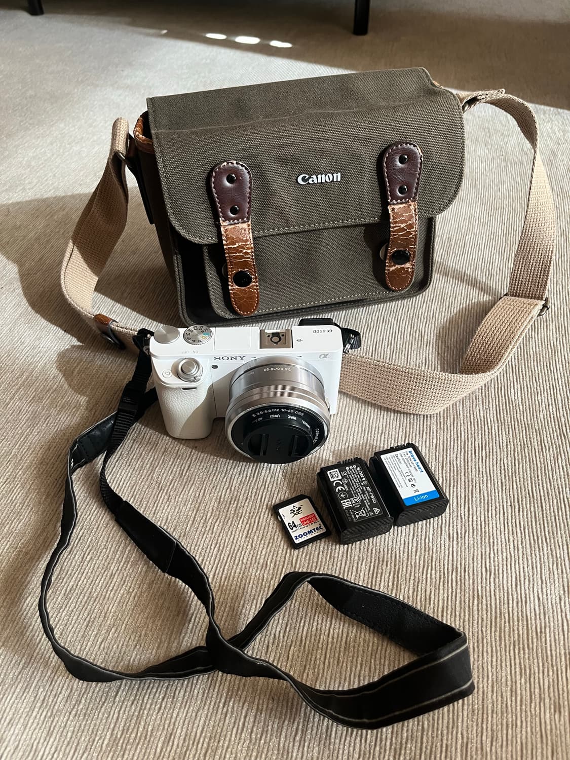 소니 Sony a6000 DSLR 미러리스 카메라 상품이미지3