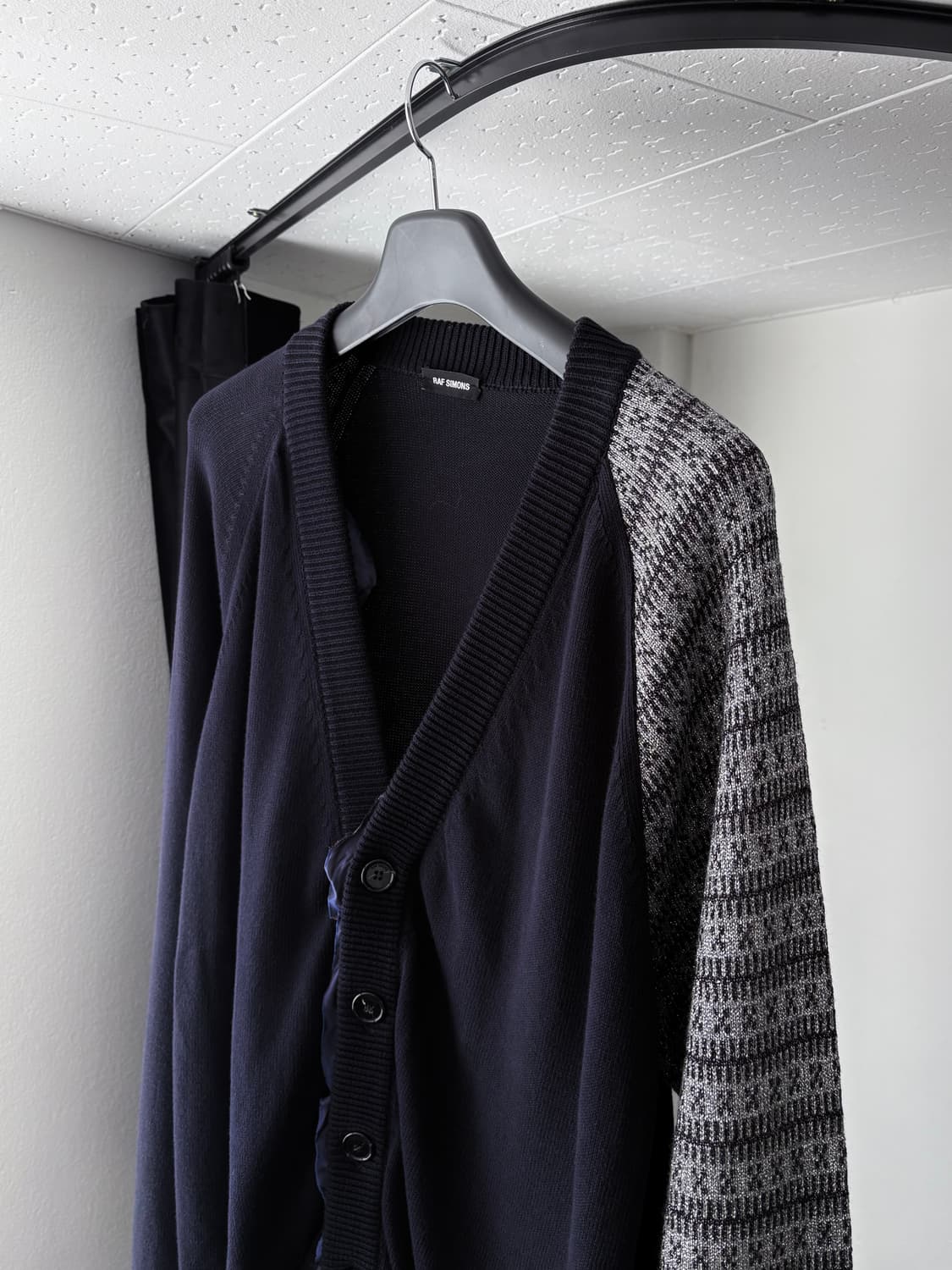 라프 시몬스 2019s/s 퓨어 코튼 비대칭 슬리브 가디건 상품이미지4