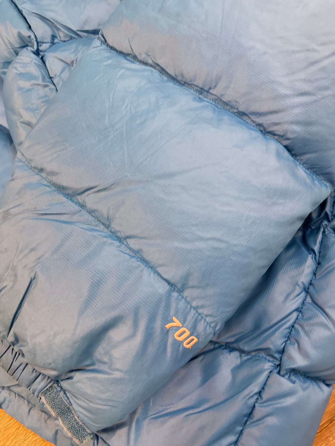 노스페이스 눕시 700필 구스다운 패딩 블루 희귀컬러 상품이미지4