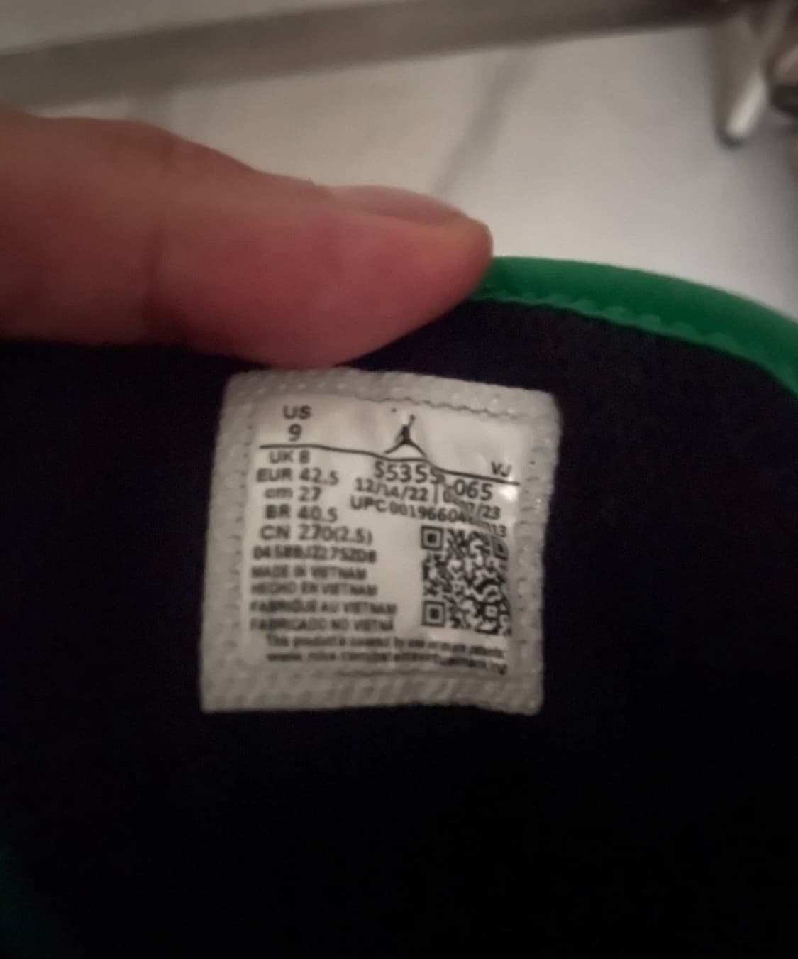 나이키 에어조던1 로우 블랙 럭키 그린 270 상품이미지4