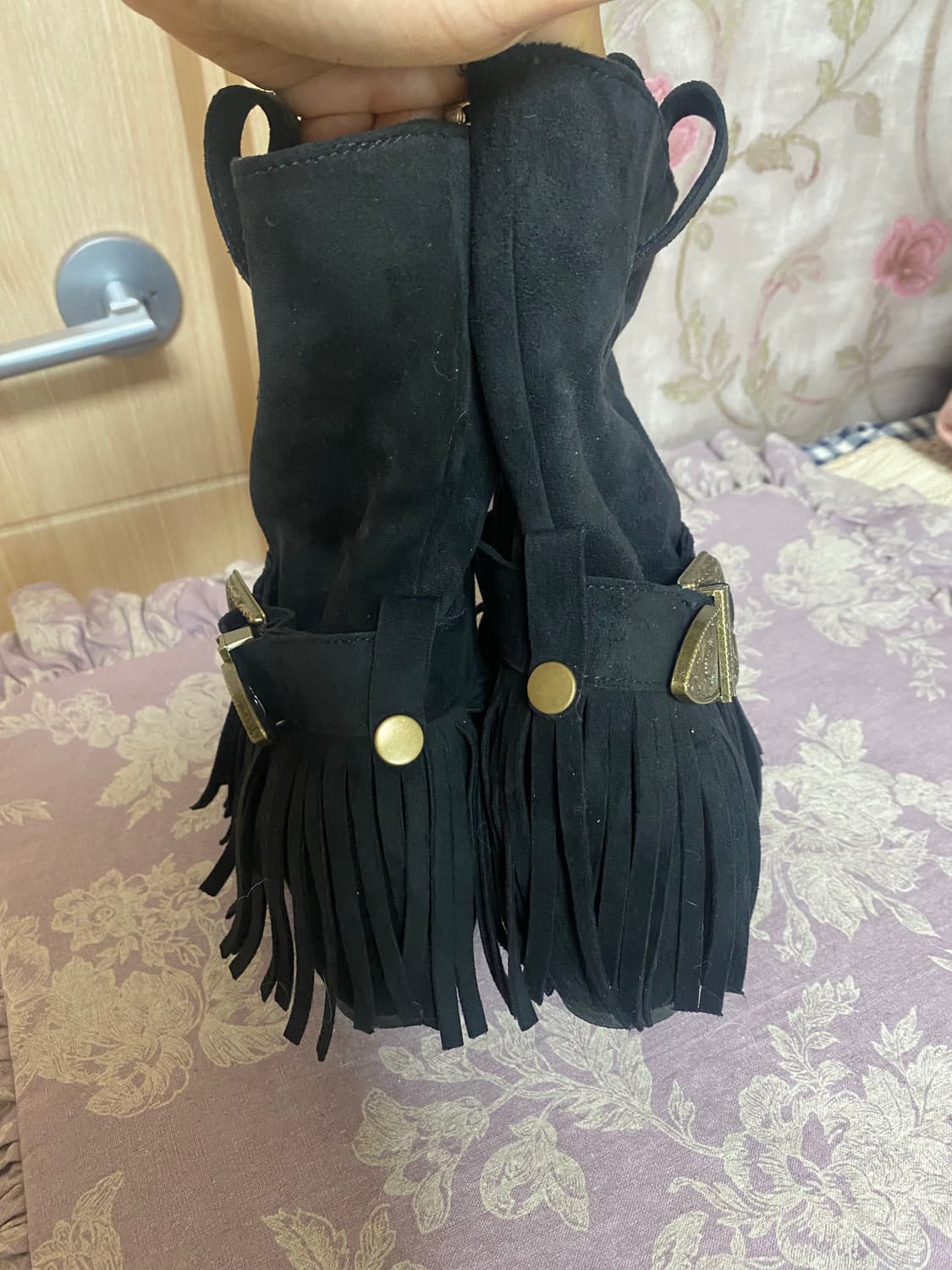 블랙 스웨이드 테슬 부츠 240(새상품) 상품이미지5