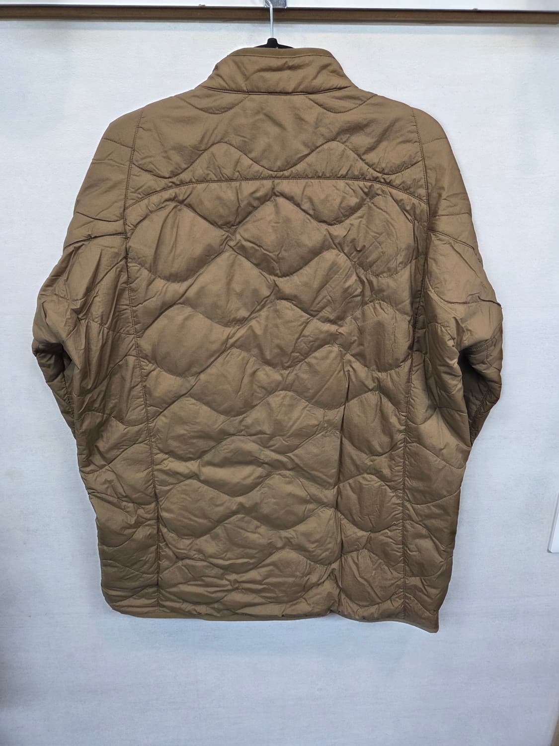 유니클로 마운티니어링 리사이클 하이브리드 퀄팅 자켓 m 상품이미지2