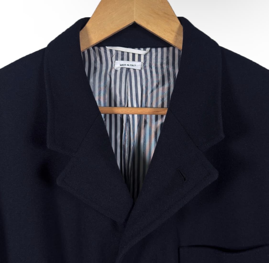 [2사이즈] 톰브라운 체스트필드 멜튼 금장 버튼 사선 울 코트 네이비 상품이미지3