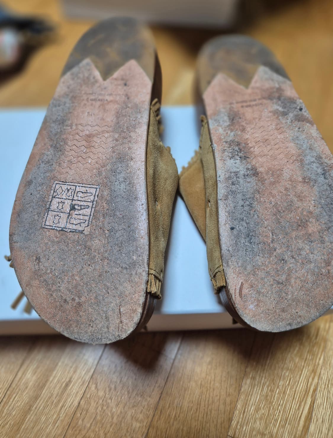 비즈빔(Visvim)의 크리스토 샤먼 플록 W 샌들 상품이미지5