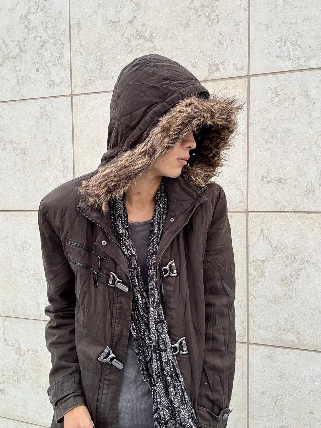 00’s Mood Grunge Buckle Detail Fur Hoodi 상품이미지1