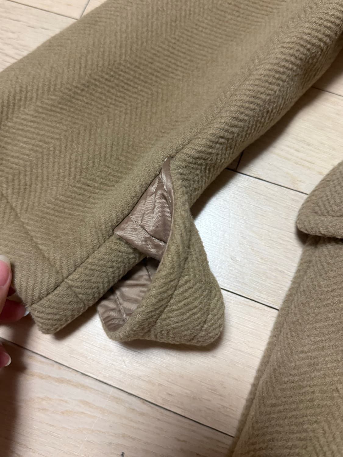 티니위니 베이지 떡볶이 코트 판매합니다! 상품이미지2