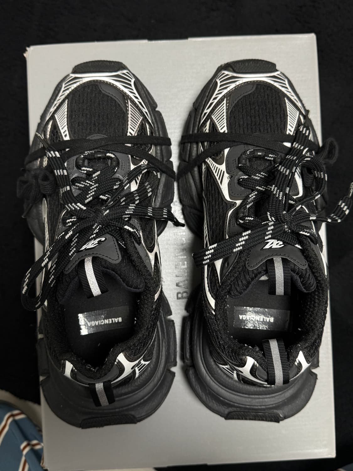 [40] 발렌시아가 3XL 블랙 화이트 상품이미지3