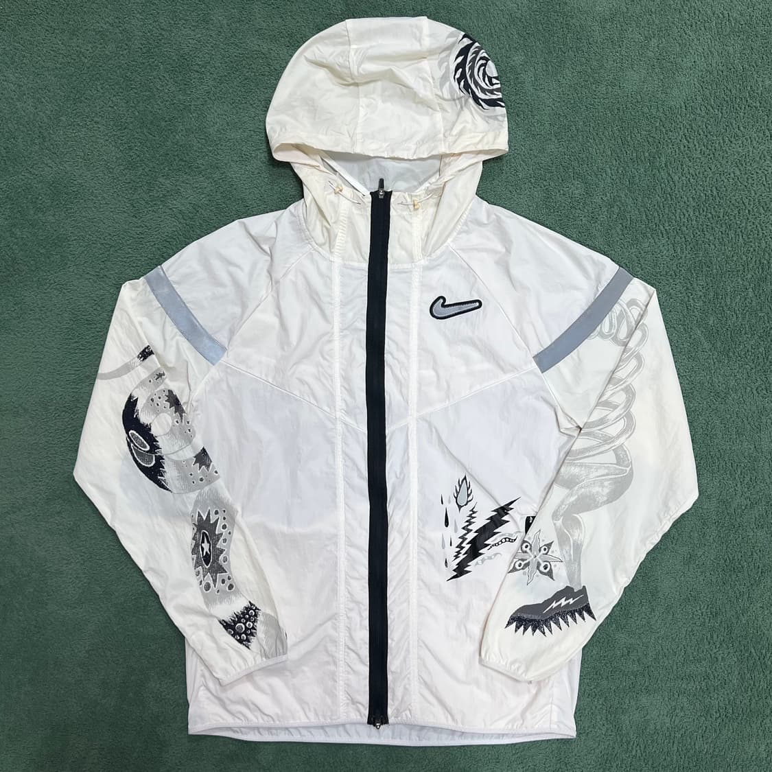 나이키 와일드 런 윈드러너 바람막이 상품이미지1