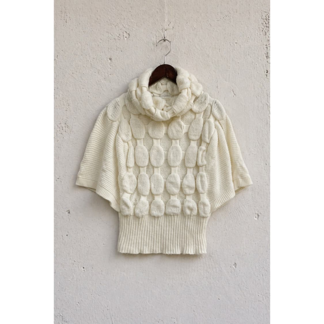 햐얀 벚나무 니트 탑 상품이미지2