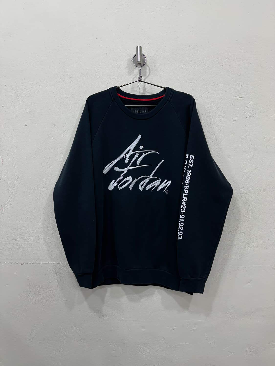 에어조던 빅로고 자수 맨투맨 상품이미지1