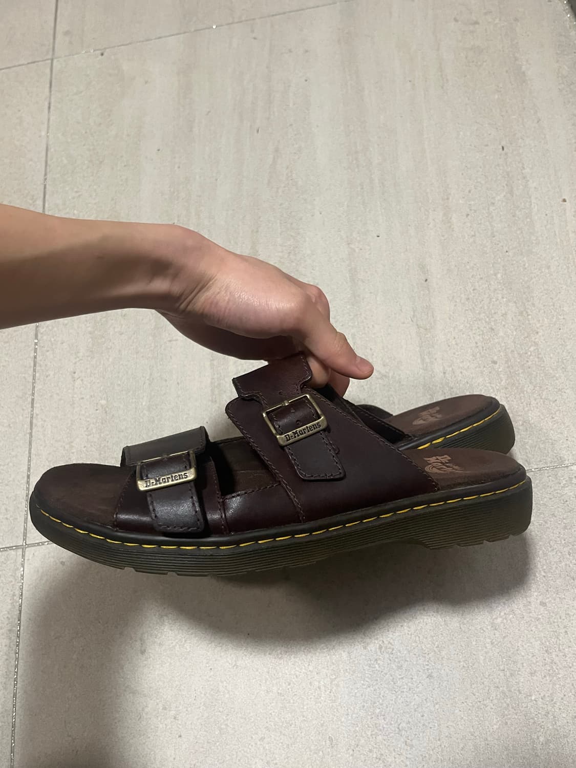 닥터마틴 니콜라이 슬리퍼 닥터브라운 280 상품이미지2