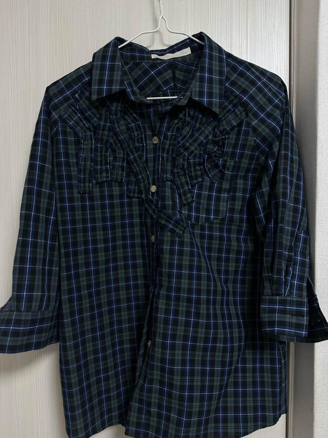 에옹쓰 해비타트 프릴셔츠 상품이미지2