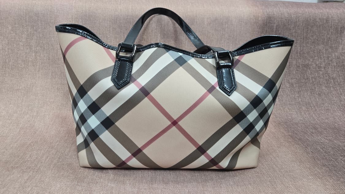버버리 정품 노바 체크 토트 숄더백- 코팅된 캔버스 베이지색 오트  상품이미지5