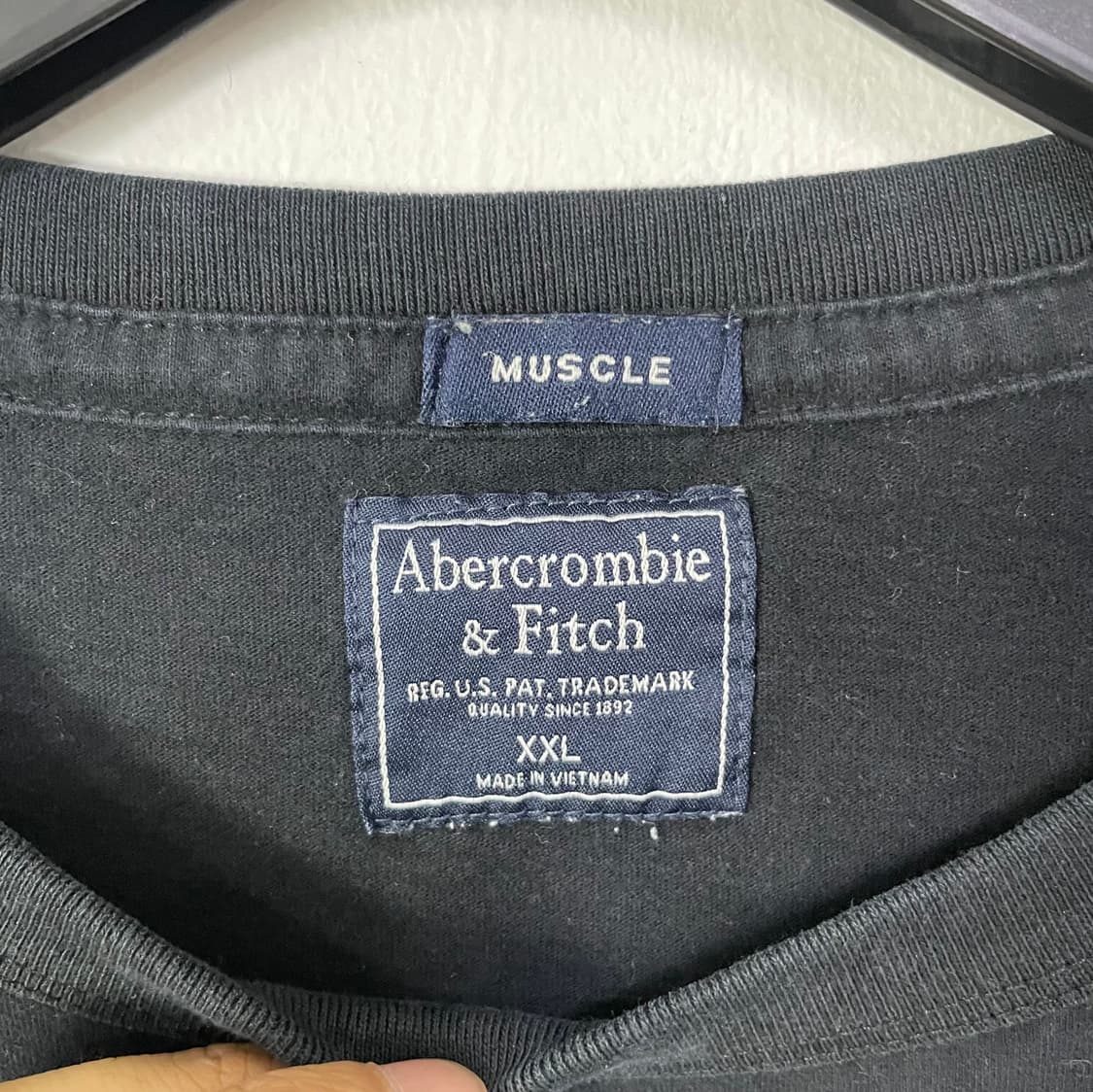 Abercrombie & Fitch 로고 반팔 티셔츠 블랙 상품이미지5