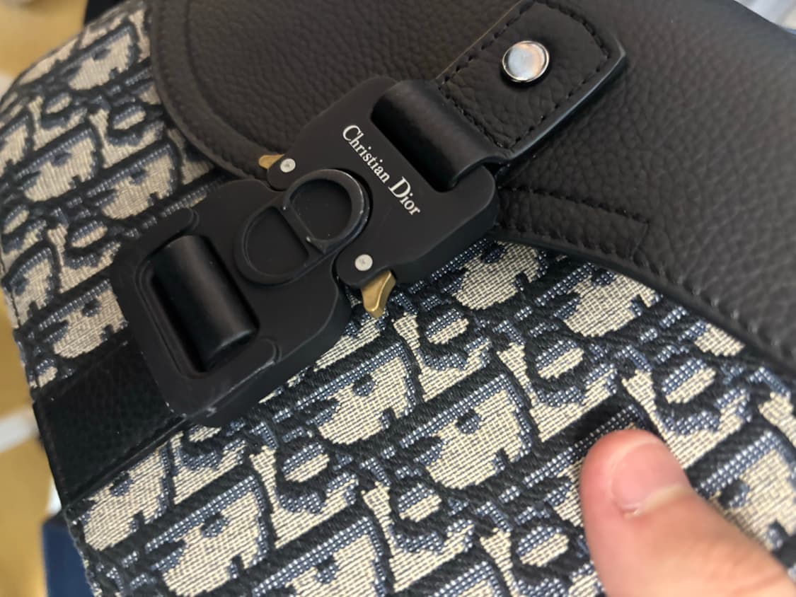 디올 스몰 스트랩 새들백 블랙 남성 크로스백 풀박스 상품이미지3