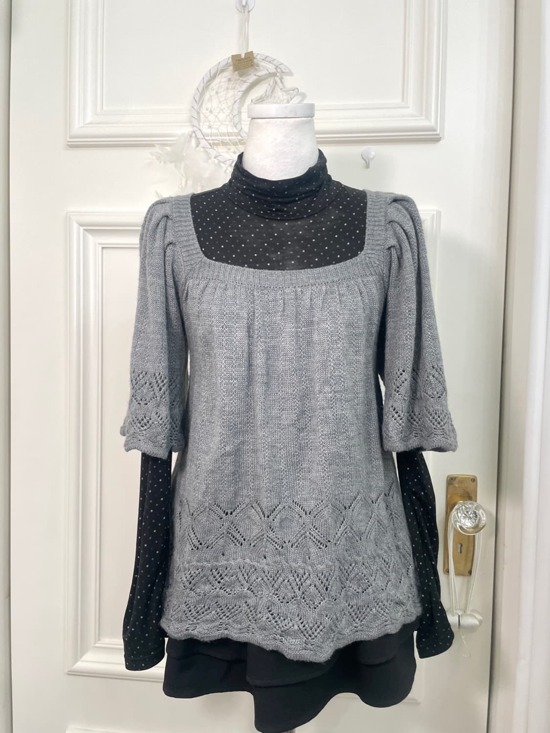 charcoal crochet shirring  puff sleeve k 상품이미지5