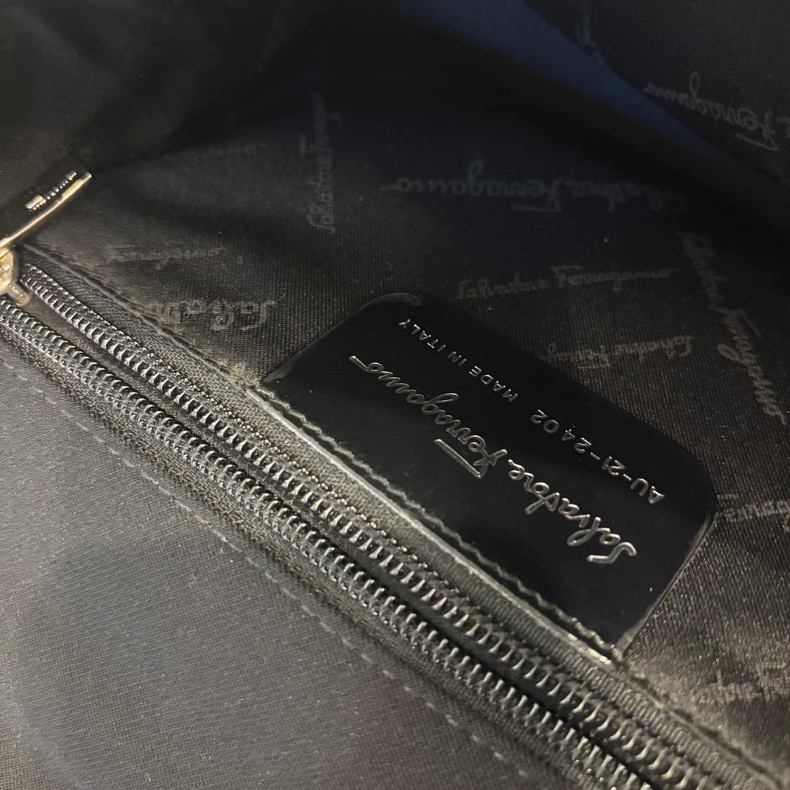 정품 페라가모 바게트 숄더백     상품이미지10