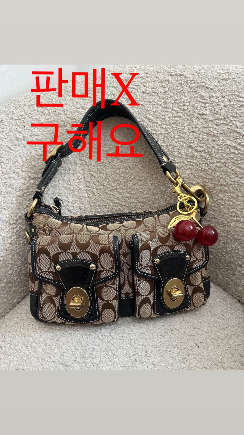코치 레거시백구해요 상품이미지1