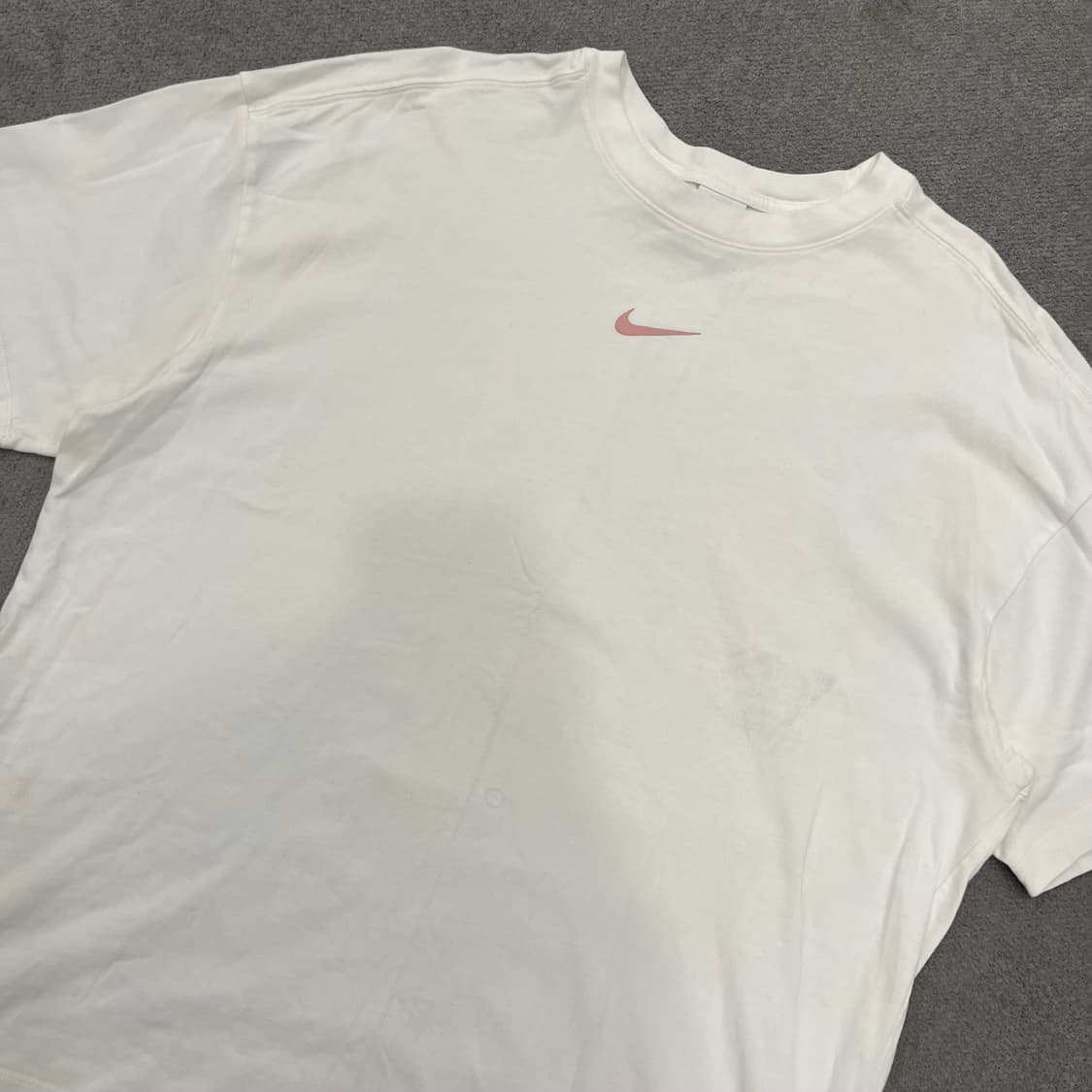 XL 나이키 공용 꽃무늬 로고 반팔 티셔츠 상품이미지2