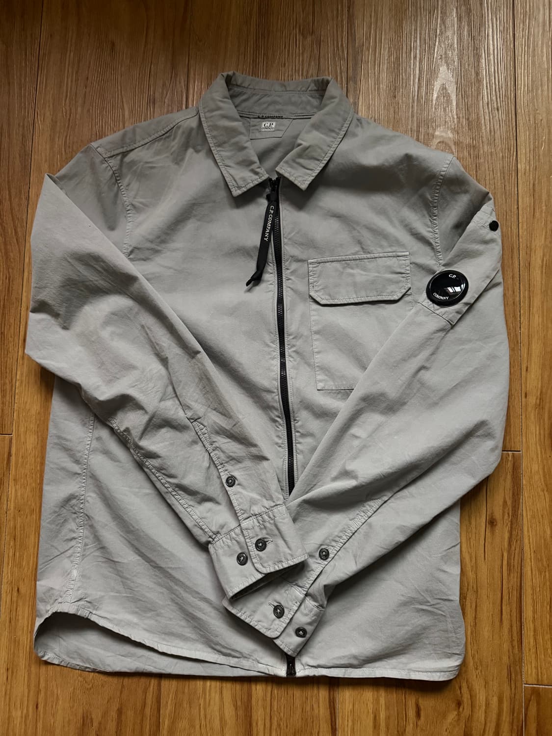 cp컴퍼니 개버딘 오버셔츠 상품이미지1