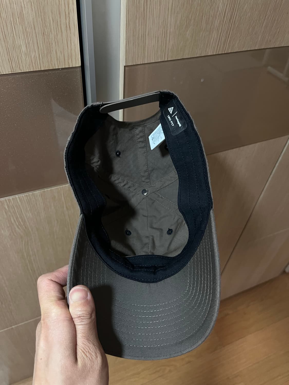 나이키 ACG 헤리티지 86 캡 아이언스톤 팝니다 상품이미지8