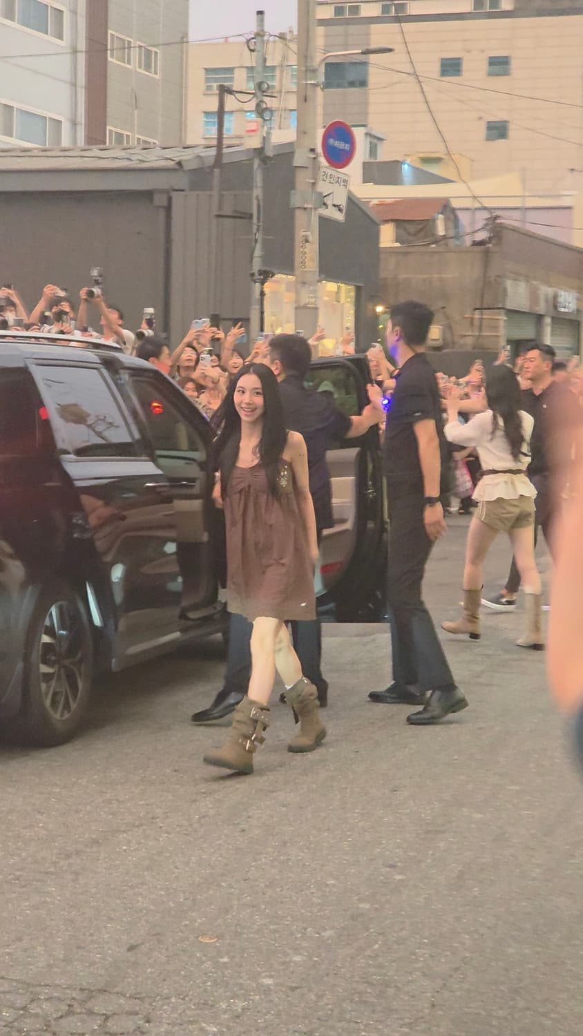 Coyseio Solar Stitch Mini Dress Brown 상품이미지6