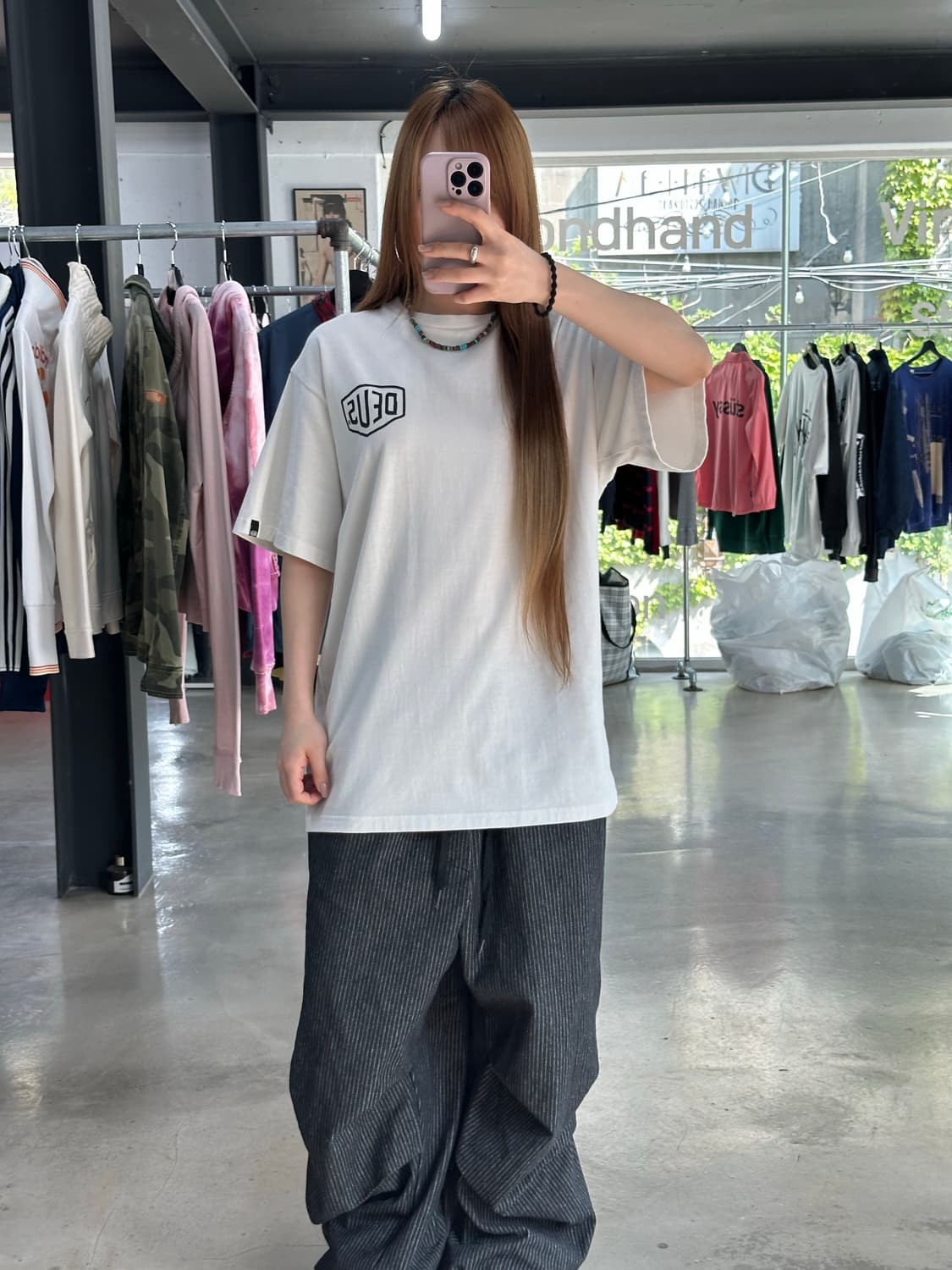 데우스 엑스마키나 SEOUL 백로고 반팔티 상품이미지3