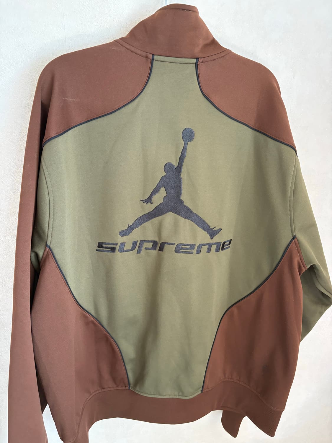 조던 슈프림 트리콧 트랙자켓 올리브 상품이미지2