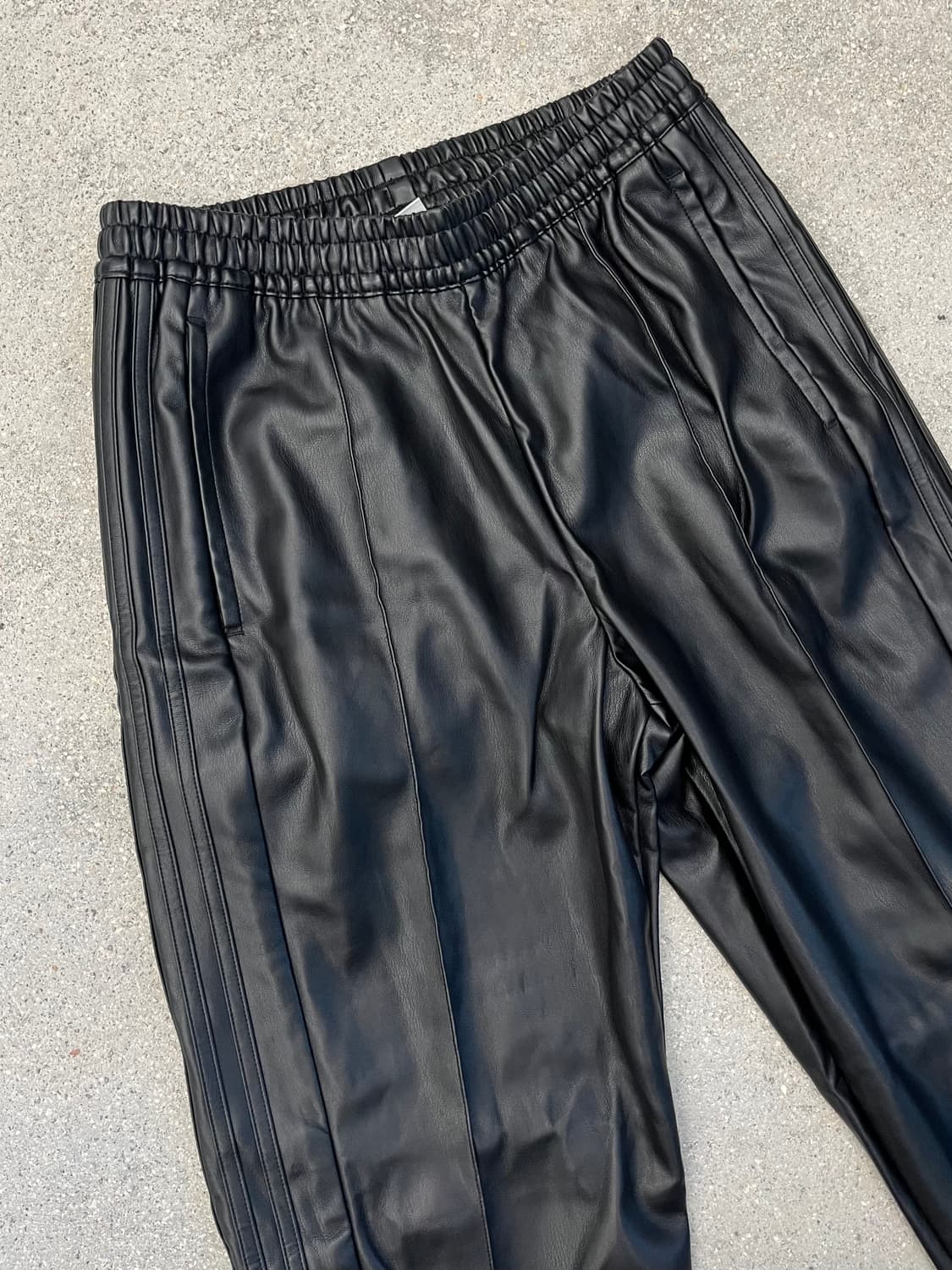 포우 레더 아디브레이크 팬츠 상품이미지2